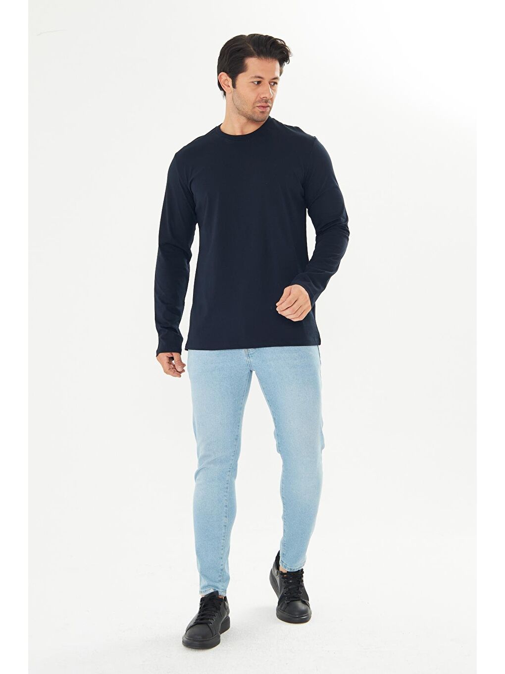 Erkek Pamuklu Bisiklet Yaka Uzun Kollu Tişört Lacivert 5020-L-1