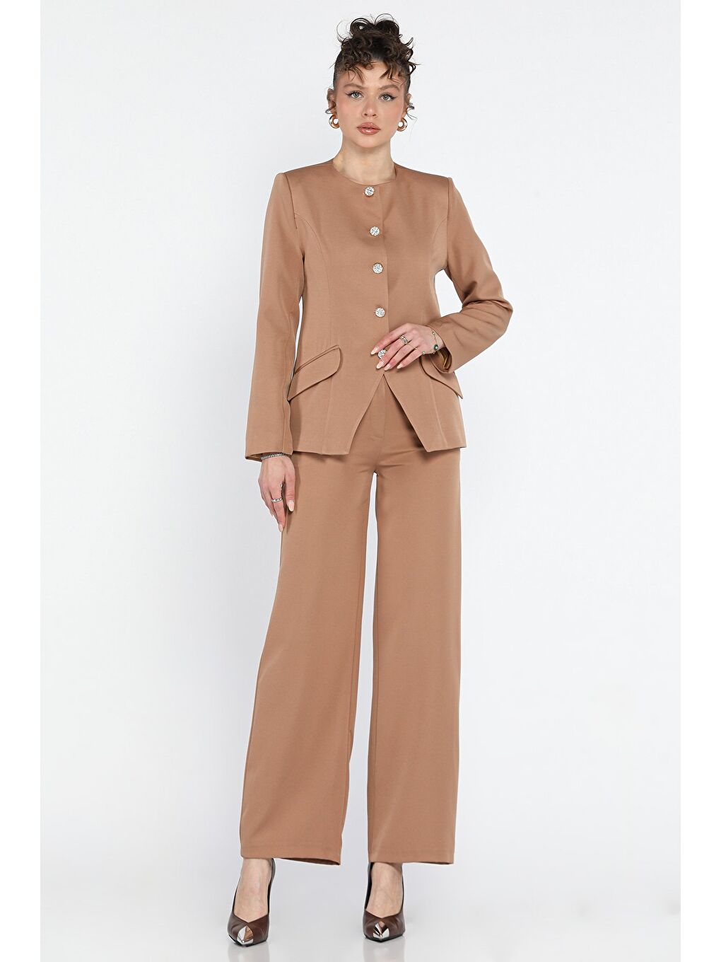 Ekru Düğme Detaylı Astarlı Kadın Ceket Pantolon İkili Takım