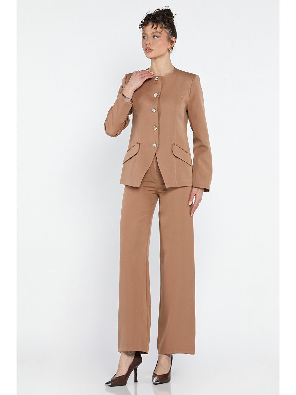 Ekru Düğme Detaylı Astarlı Kadın Ceket Pantolon İkili Takım-1