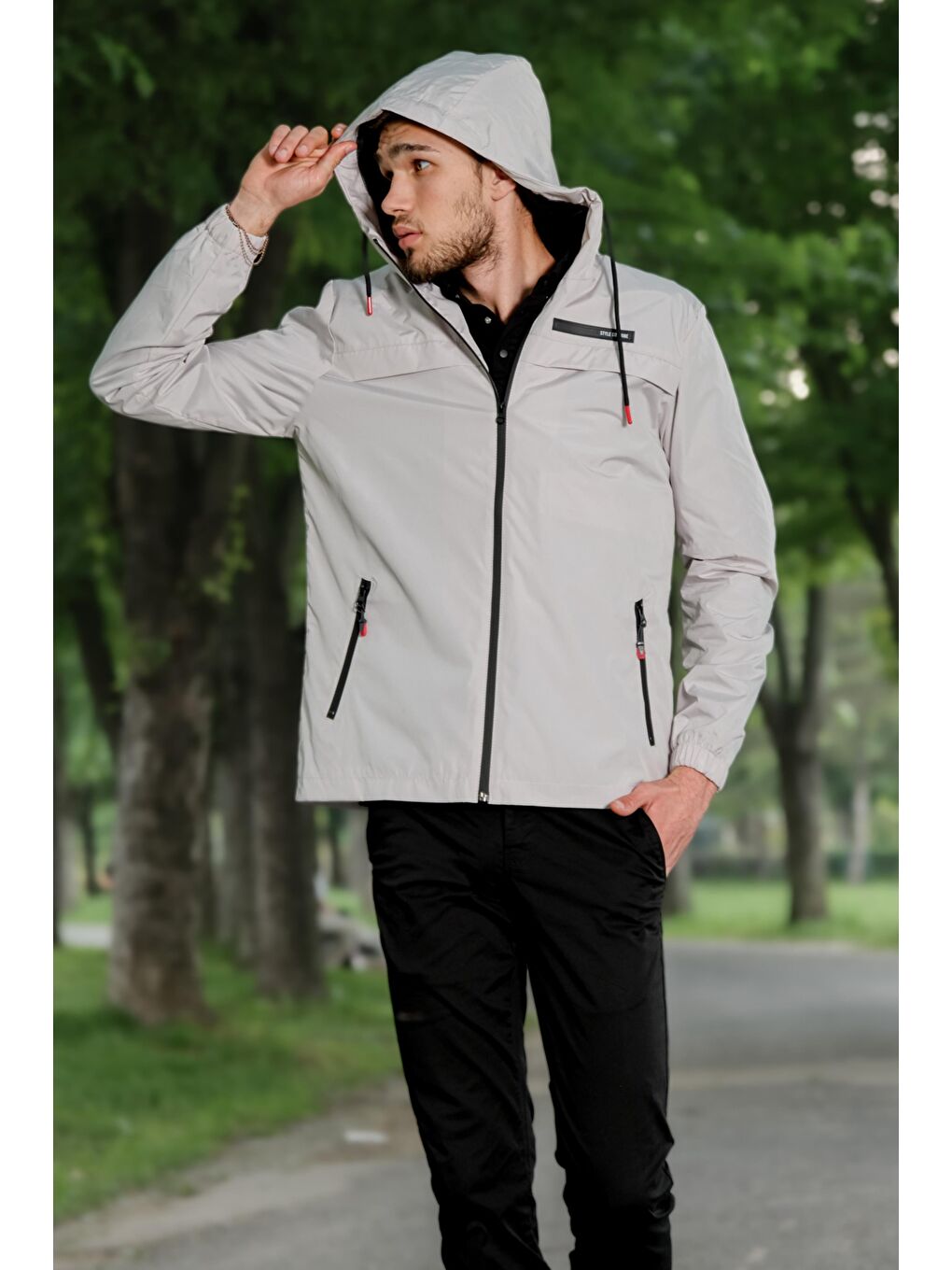 Bej Kolu Lastikli Kapüşonlu Yağmurluk PLDP 2900-1