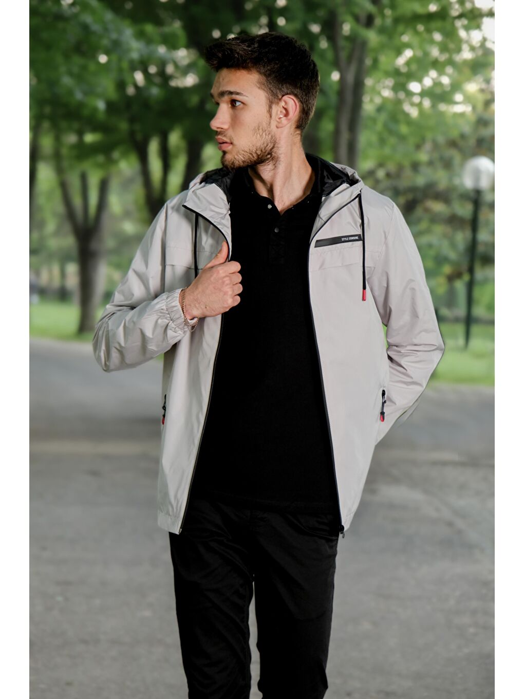 Bej Kolu Lastikli Kapüşonlu Yağmurluk PLDP 2900-3