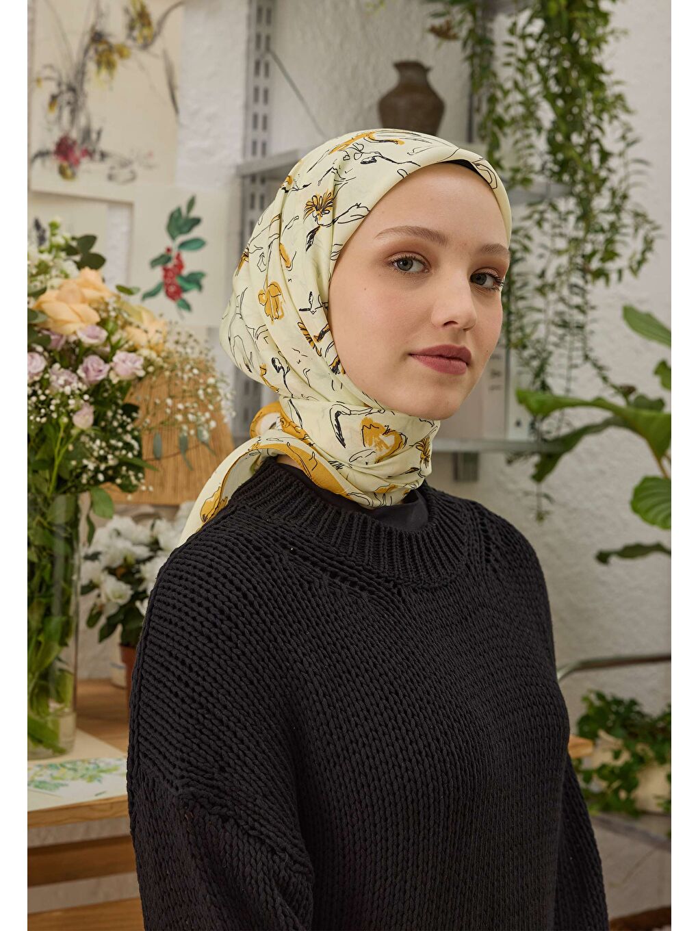 Turuncu Prımrose Desen Pamuk İpek Eşarp Mango