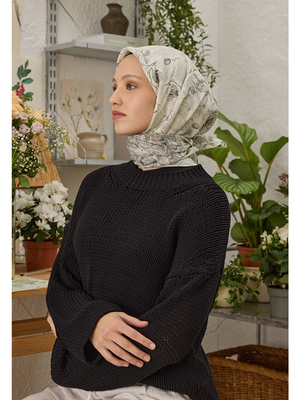 Ruby Desen Pamuk İpek Eşarp Ekru-1