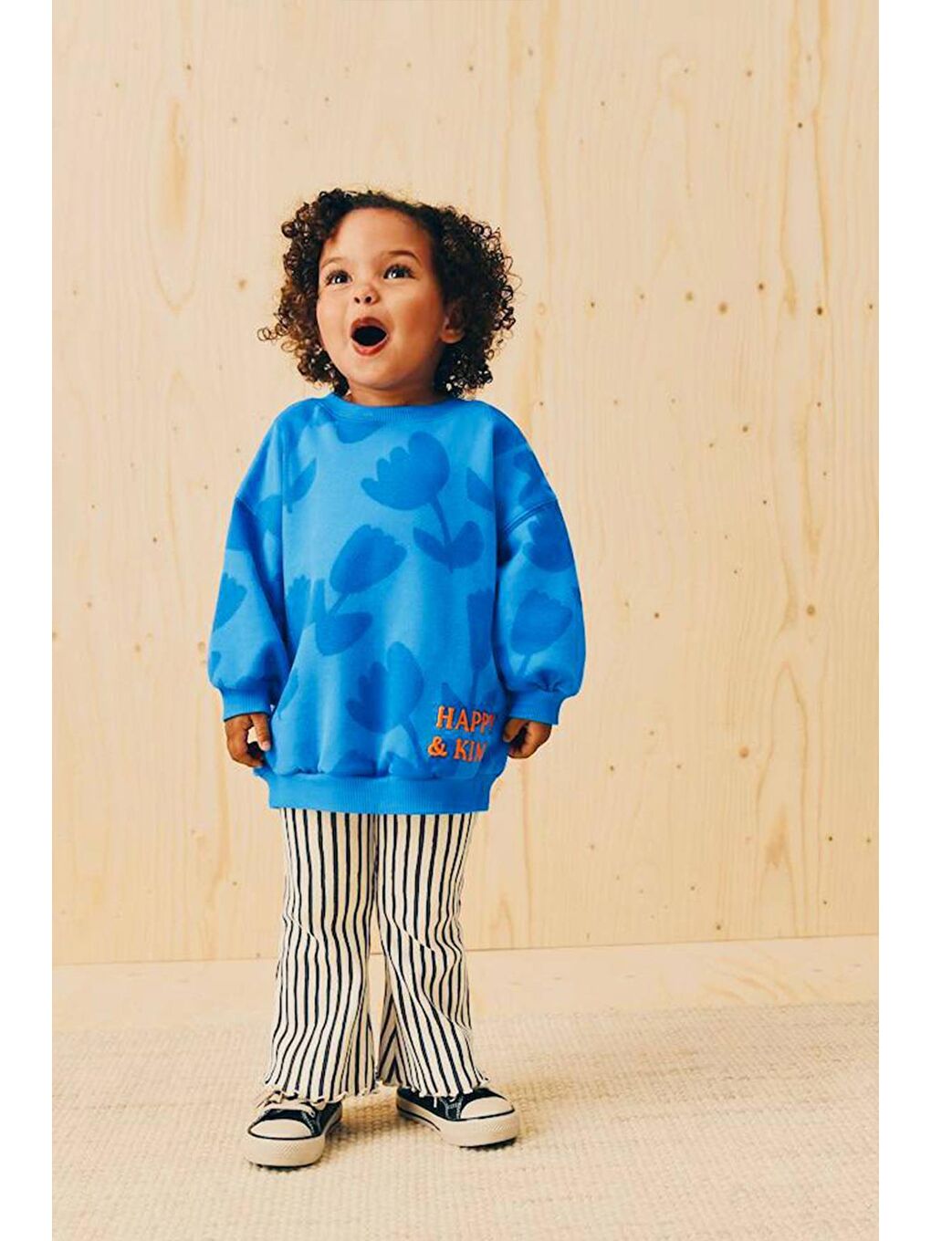 Mavi Kız Çocuk Çiçek Desenli Nakış Detaylı 3 İplik Kumaş Alt Üst Takım-1