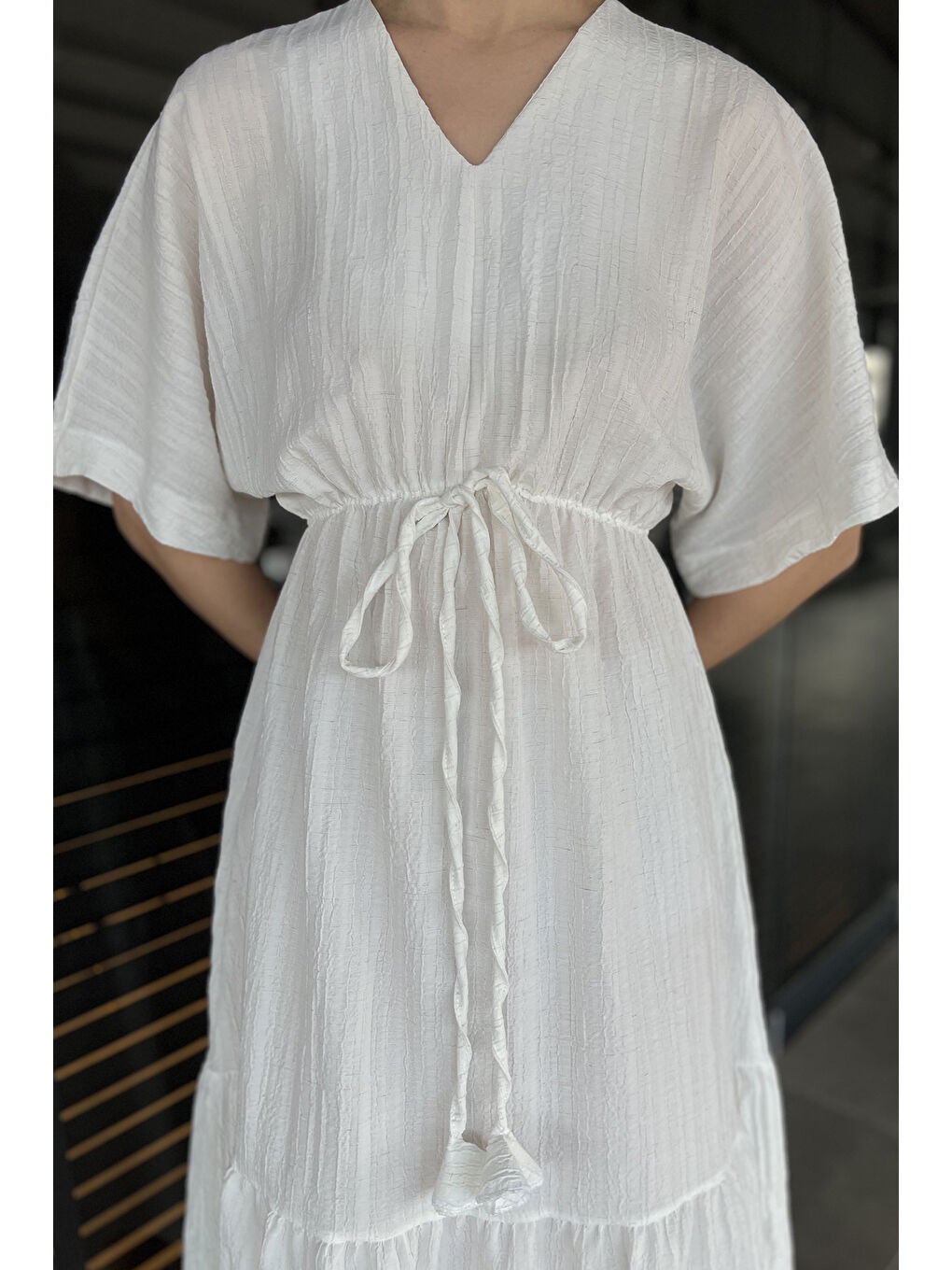 Ekru Bel Bağlamalı V Yaka Kadın Elbise-3