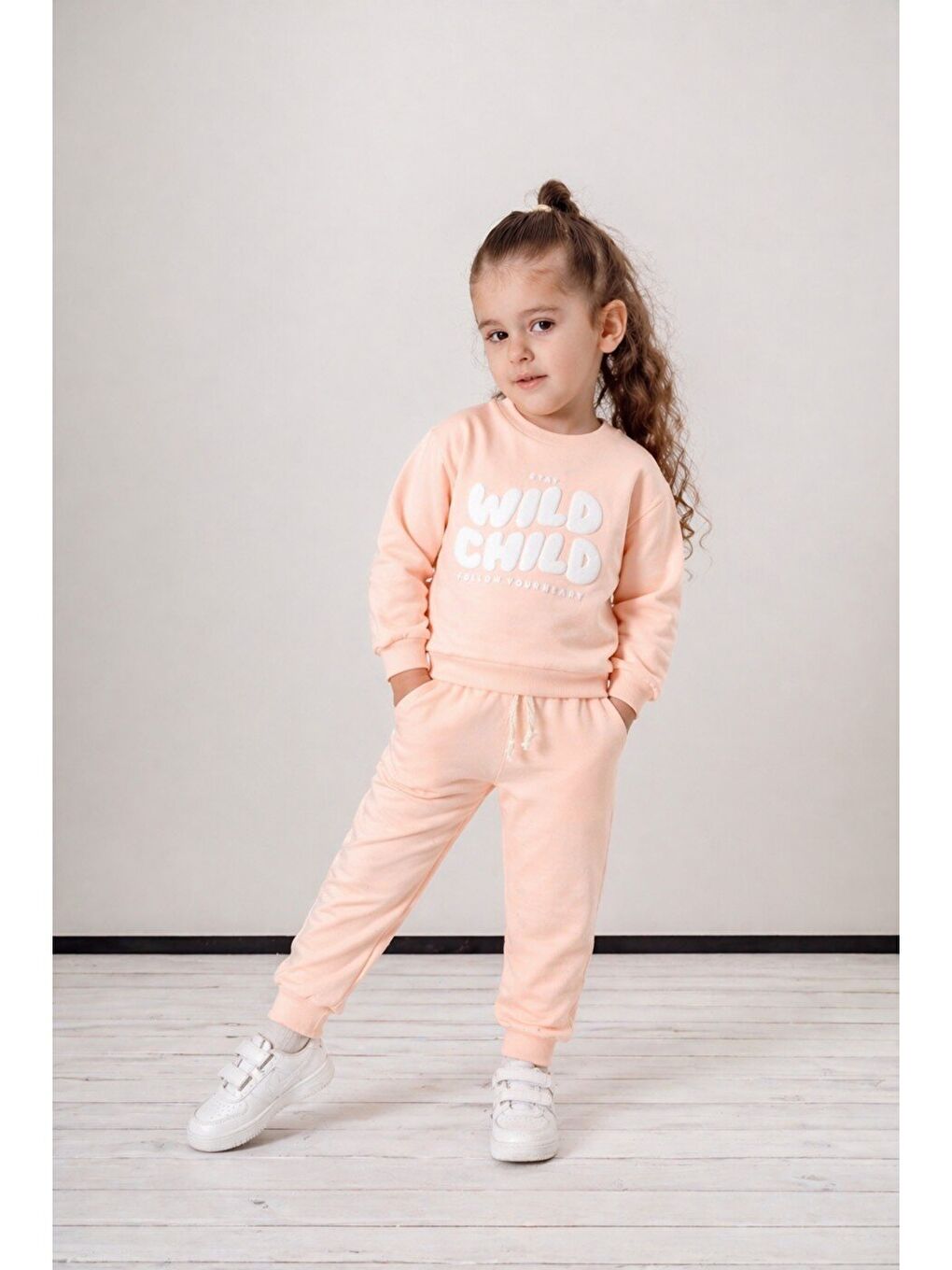 Pembe Wild Child Baskılı Şeftali Renk Kız Çocuk Eşofman Takımı 1001-3