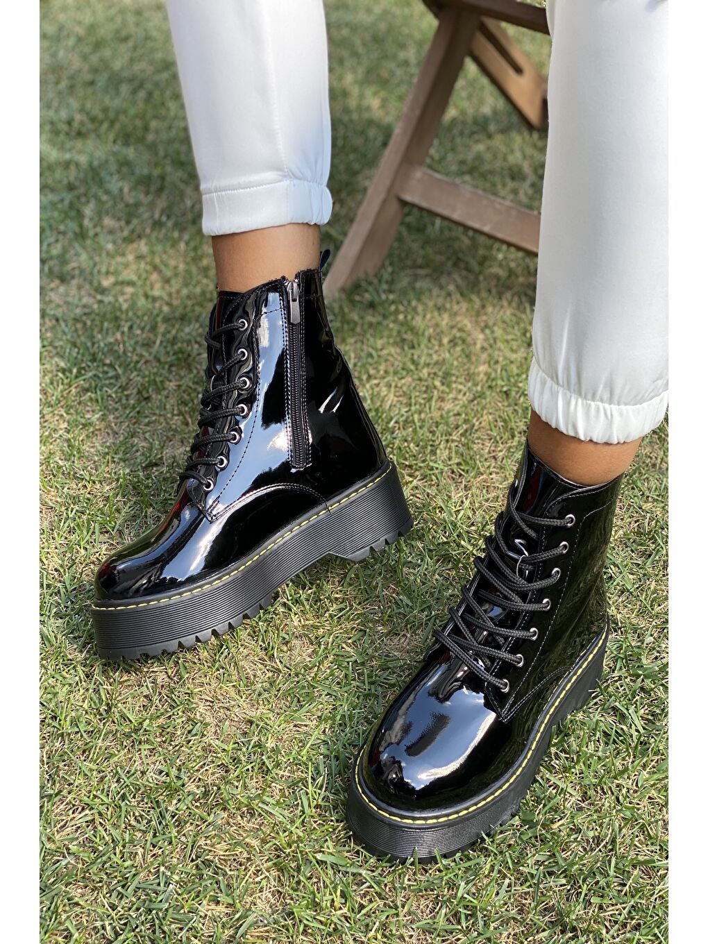 Siyah Bayan Fermuarlı Bot