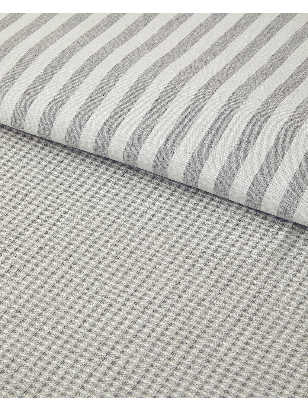Pure Waffle İpliği Boyalı Çift Taraflı King Size Nevresim Takımı 240x220 cm Gri-3