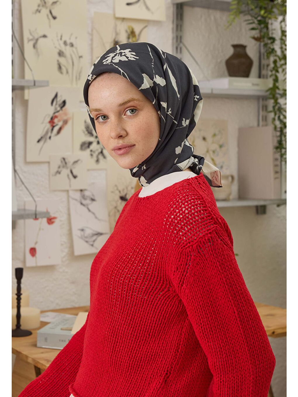 Lacivert Perla Desen Pamuk İpek Eşarp Koyu Lacıvert-1