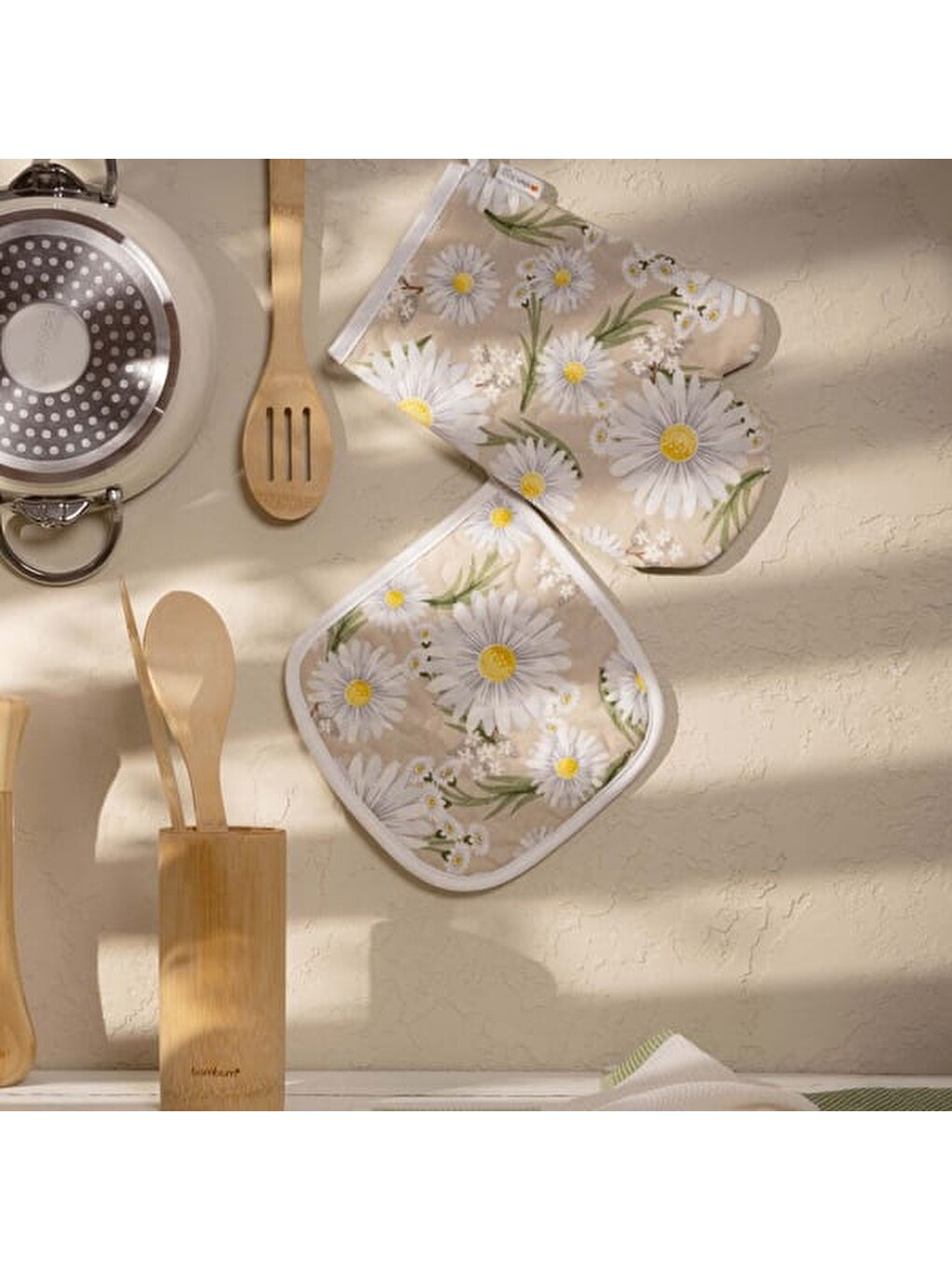 Soft Papatya Fırın Eldiveni ve Tutaç Set - Bej - 17x28 cm + 20x20 cm