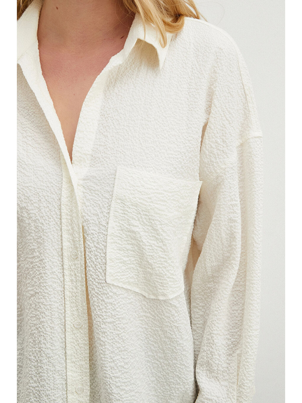 Kabartma Desenli Gömlek Ekru-4