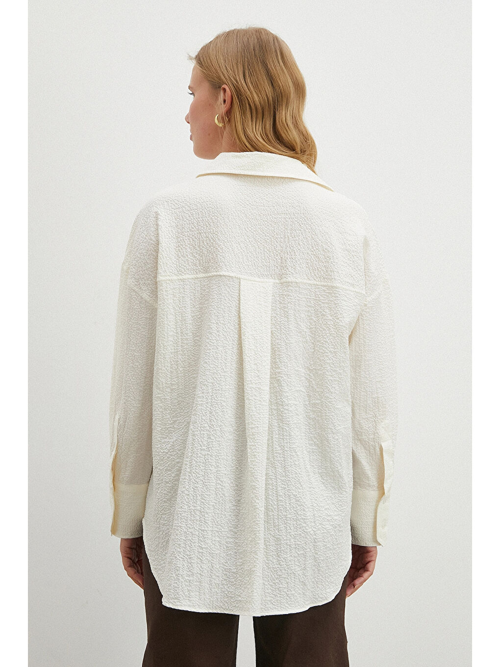 Kabartma Desenli Gömlek Ekru-5