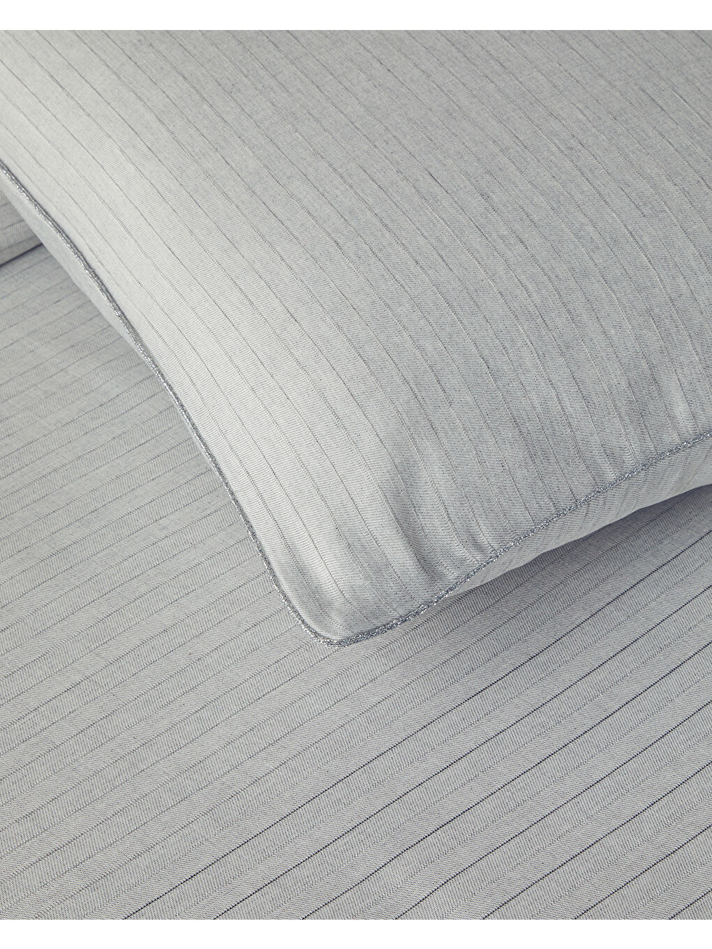 Gri Elegant İpliği Boyalı King Size Nevresim Takımı Gümüş-4