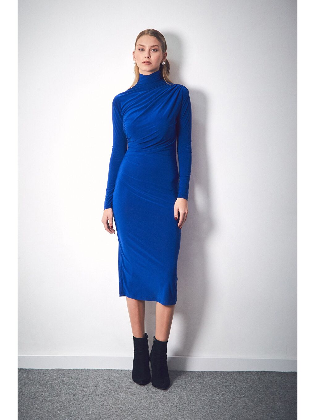 Mavi Yanı Büzgülü Balıkçı Yaka Elbise