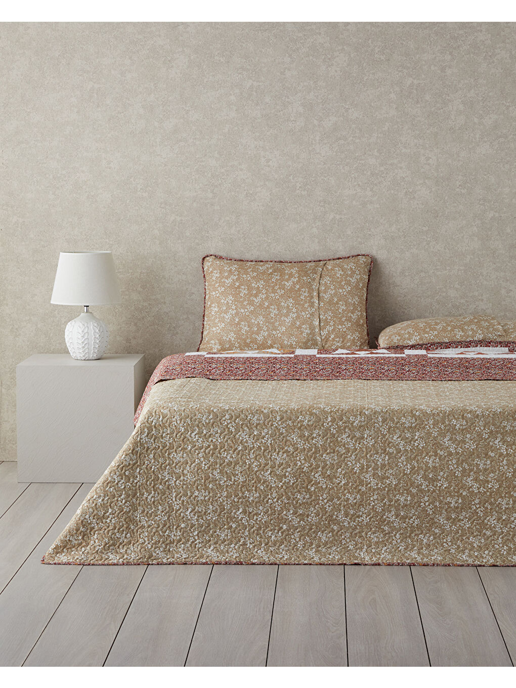 Kahverengi Vintage Lace Patchwork Çift Taraflı Çok Amaçlı Tek Kişilik Yatak Örtüsü Takımı 160x220 cm Terracotta-1