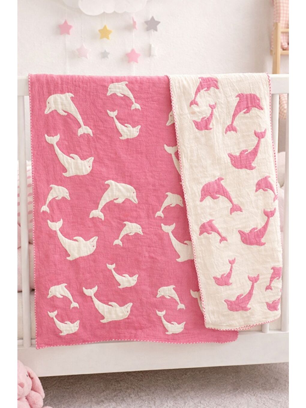 Pembe Çift Taraflı Müslin Bebek Battaniyesi Yunus Desenli Yumuşak Nefes Alan Battaniye 100x130-1