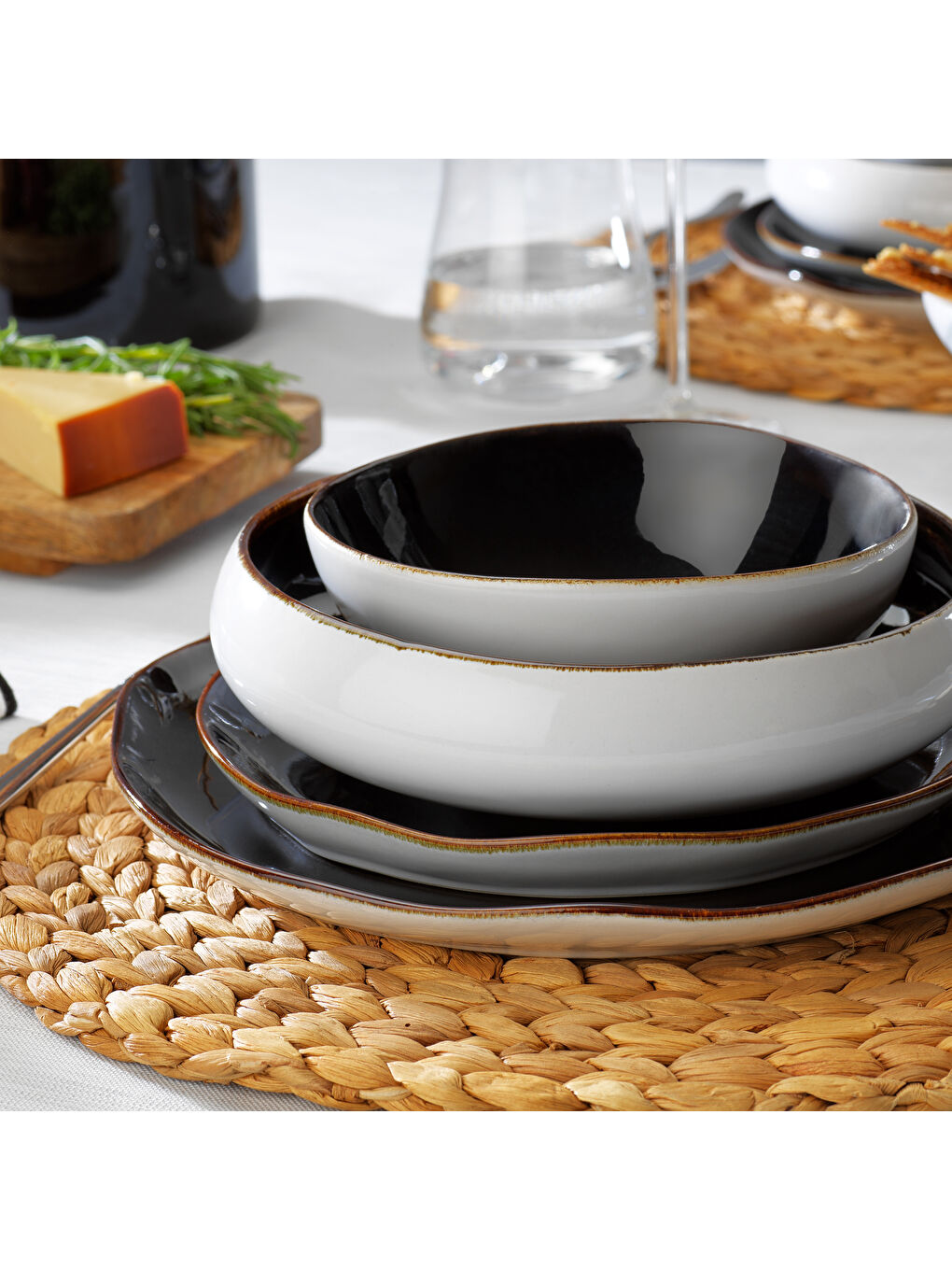 Siyah Aura Yemek Takımı 24 Parça-1