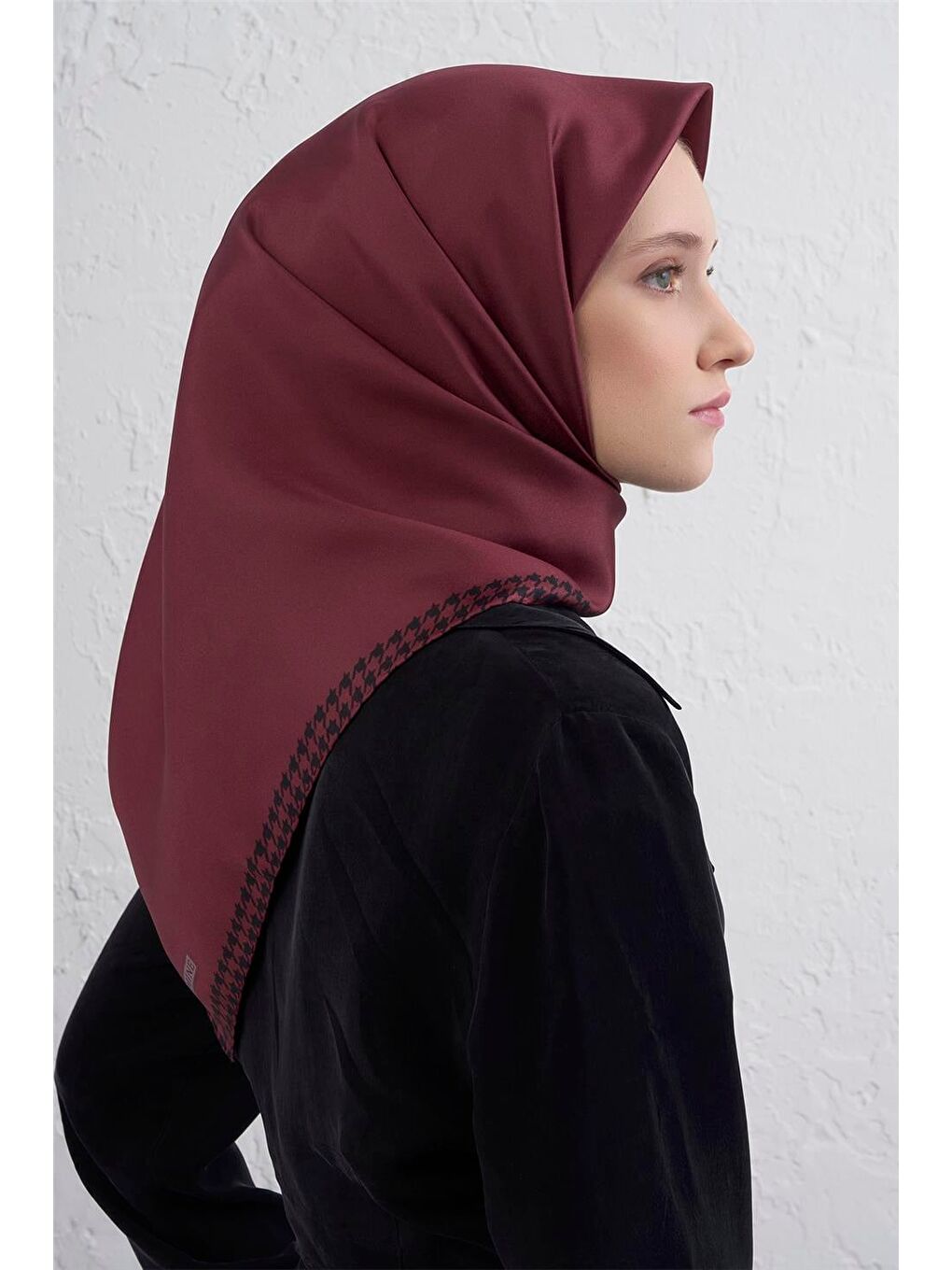 Bordo Su Yolu Desenli Saf İpek Twill Eşarp 9443D 04-3