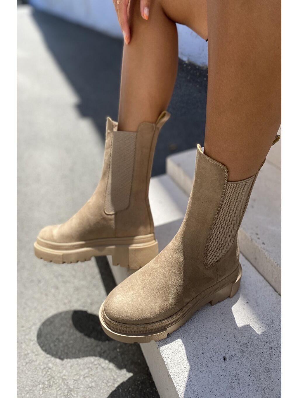 Bej Kadın Lastikli Bot-1