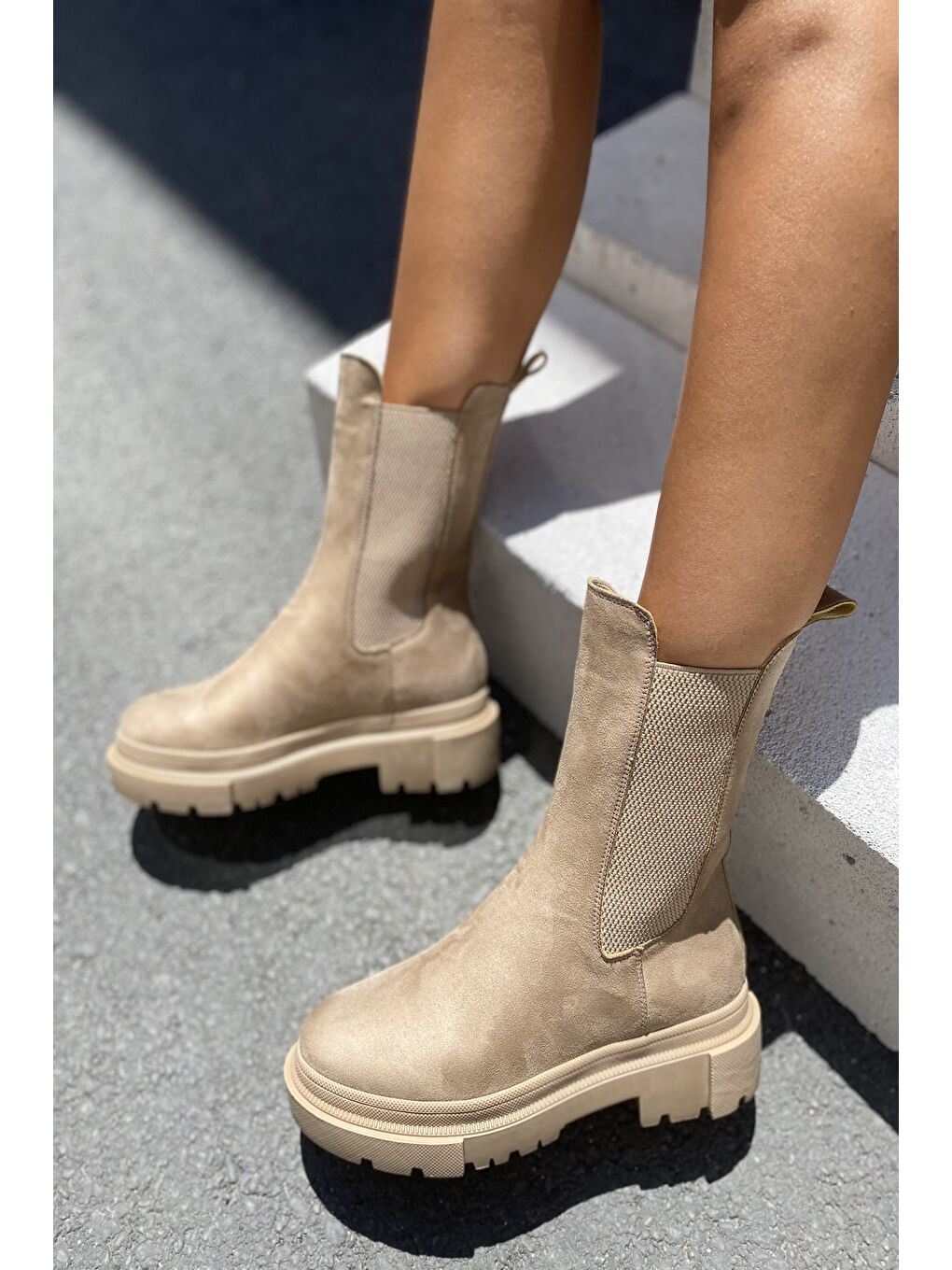 Bej Kadın Lastikli Bot-2