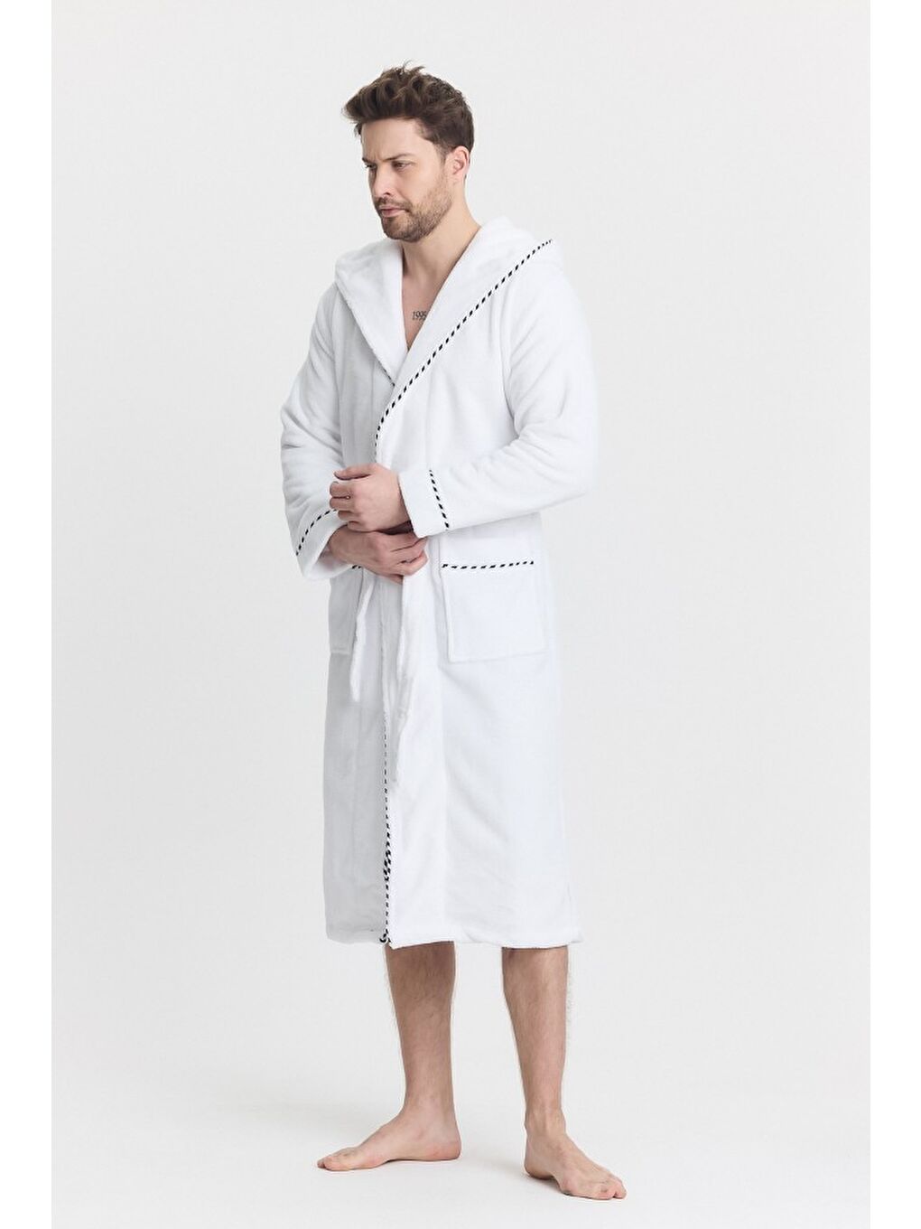 Beyaz Triga Erkek Bornoz %100 Pamuk Kapüşonlu-7