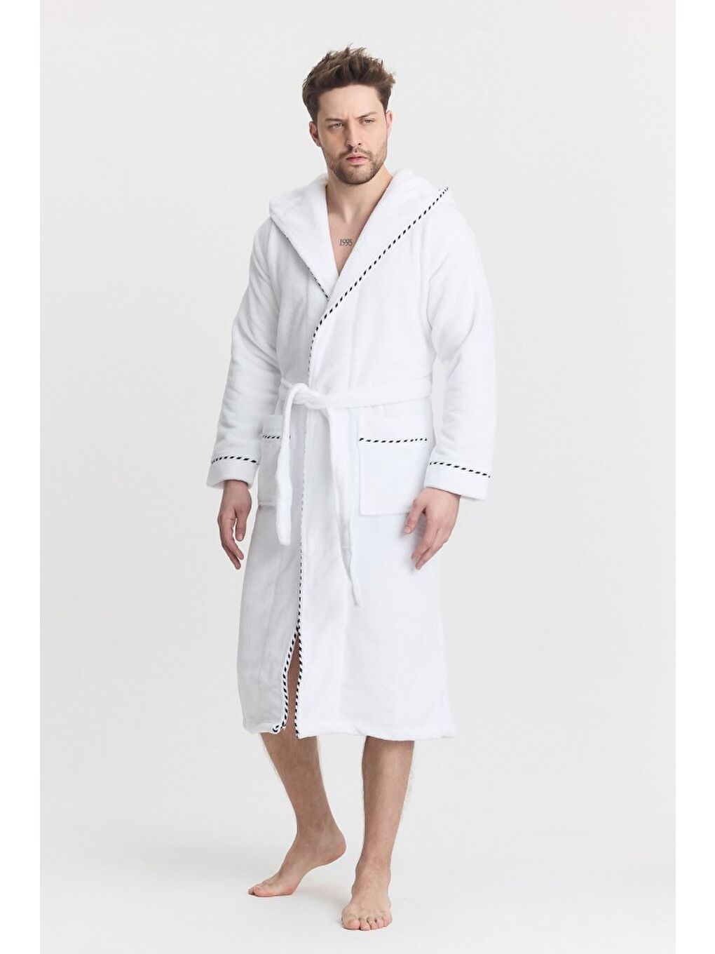 Beyaz Triga Erkek Bornoz %100 Pamuk Kapüşonlu-8
