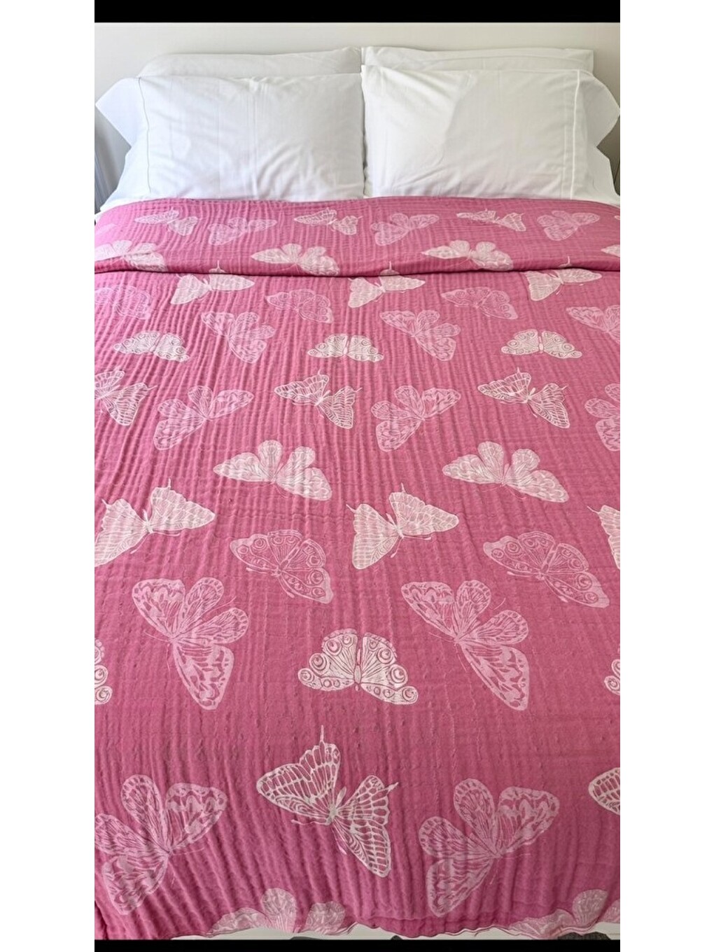 Pembe Kelebek Desen 4 Katlı Müslin Pike Yatak Örtüsü Battal Boy 240x260 cm-1