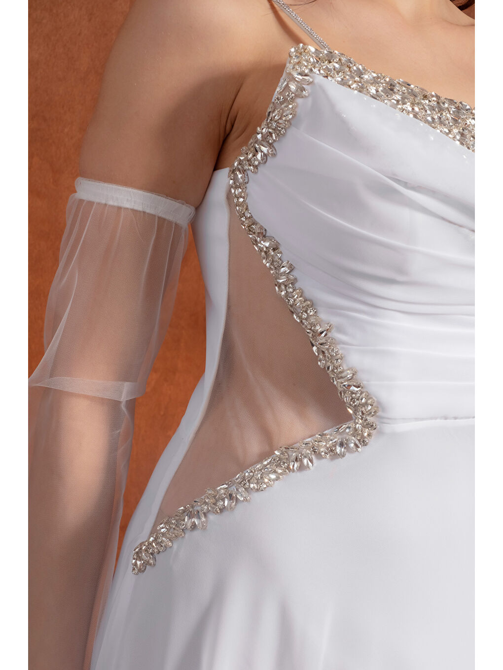 Kadın Beyaz Taşlı Şifon Uzun Abiye Elbise-4