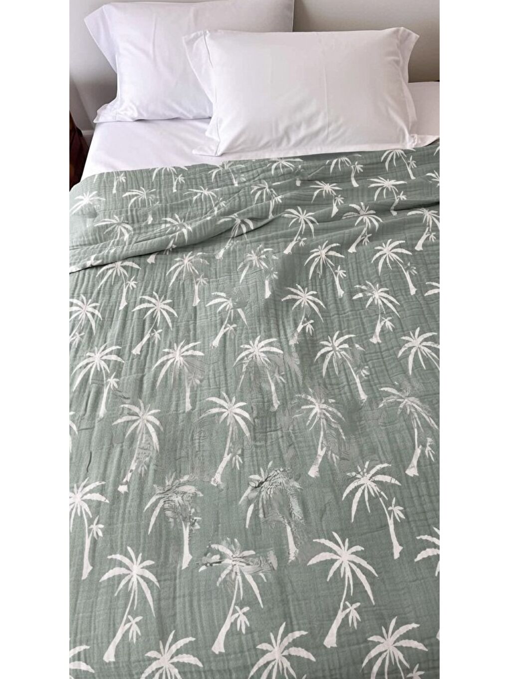 Yeşil Palmiye Desen 4 Katlı Müslin Pike Yatak Örtüsü Battal Boy 240x260 cm-1