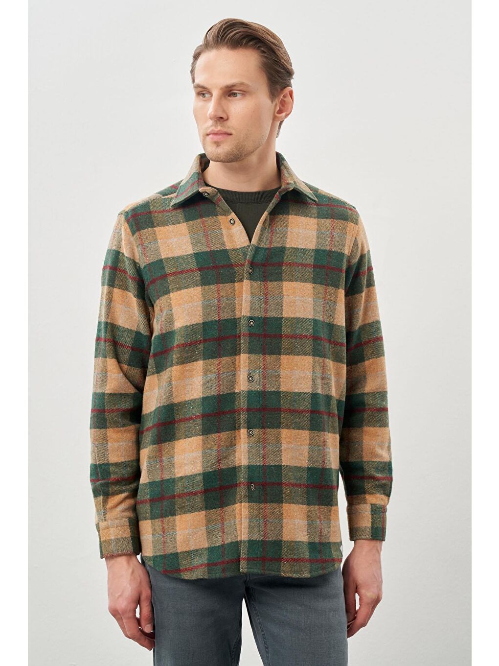 Kahverengi Camel Yünlü Ekose Desen Yumuşak Yaka Cepsiz Uzun Kol Casual Comfort Fit Gömlek 1004245227-2