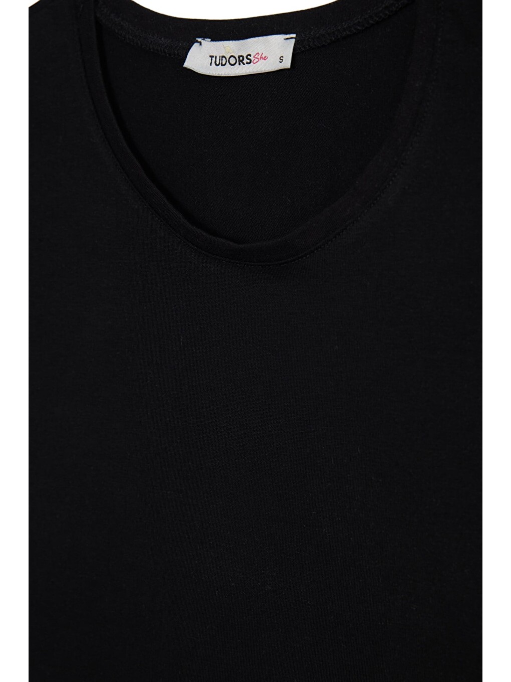 Kadın Slim Fit Dar Kesim Pamuklu Elastanlı Bisiklet Yaka Ay Kol Siyah Tişört-2