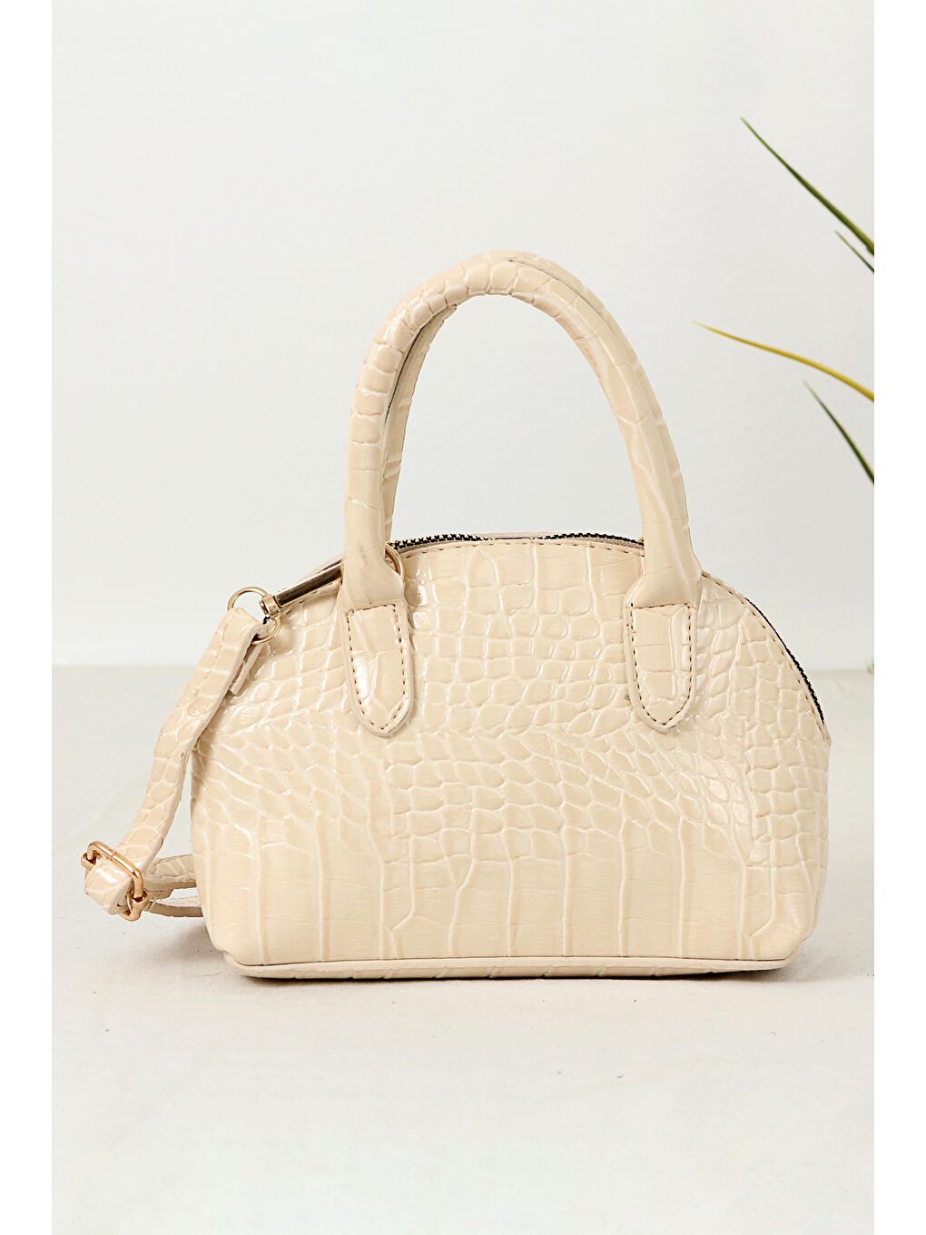 Ekru Vanessa Kroko Deri Omuz Askılı Kadın Omuz Çantası BP-4646O