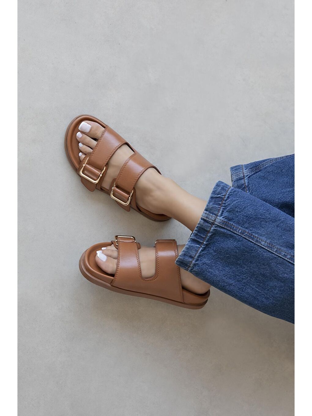 Kahverengi Axel Kadın Toka Detay Günlük Konfor Deri Terlik Taba-1