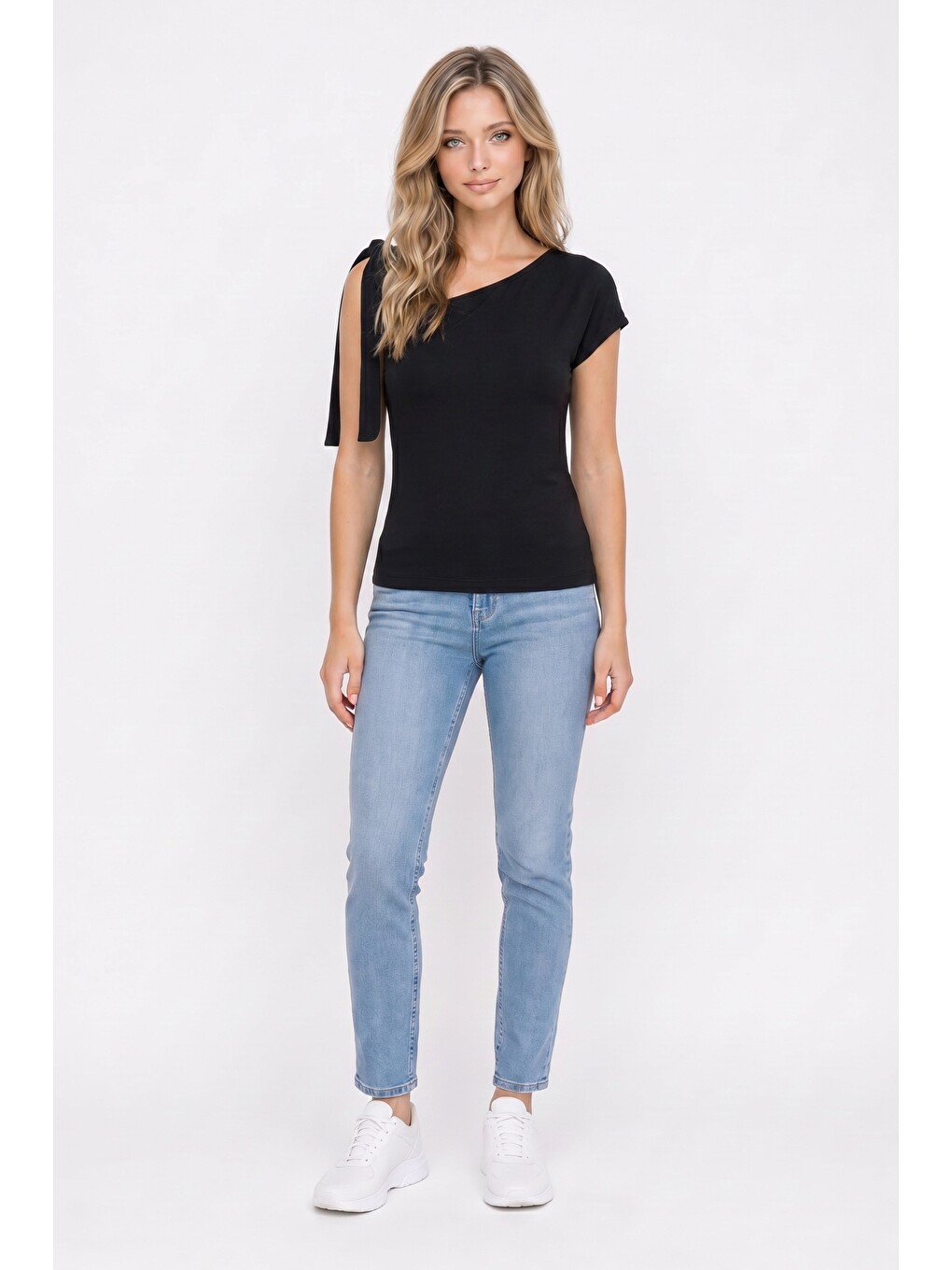 Kadın Slim Fit Dar Kesim Kısa Kollu Kayık Yaka Siyah Bluz-1