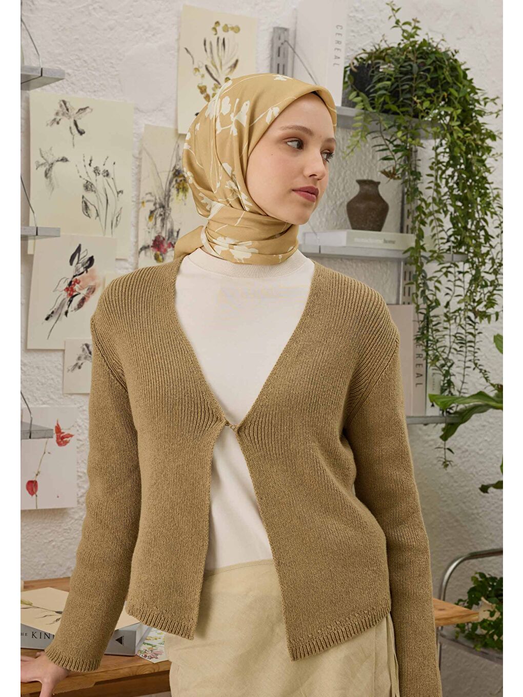 Sarı Perla Desen Pamuk İpek Eşarp Gold