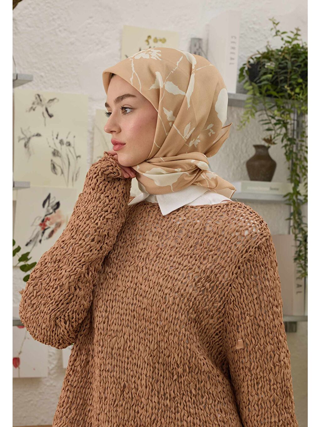 Pembe Perla Desen Pamuk İpek Eşarp Pudra