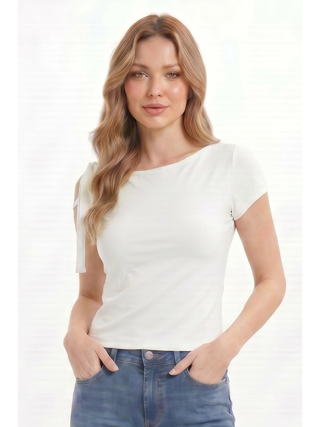 Kadın Slim Fit Dar Kesim Kısa Kollu Kayık Yaka Ekru Bluz-2