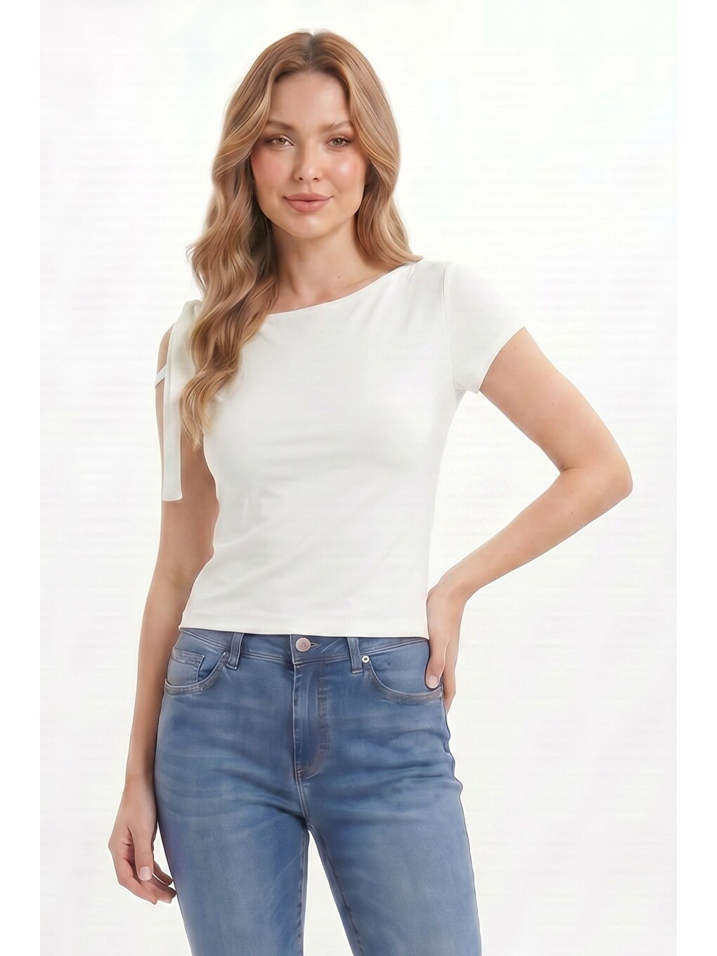 Kadın Slim Fit Dar Kesim Kısa Kollu Kayık Yaka Ekru Bluz-5