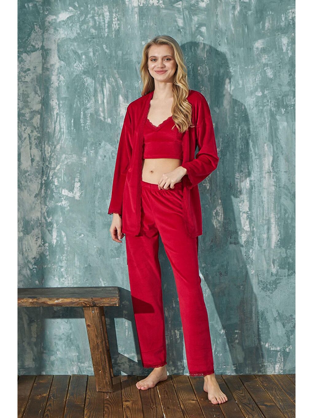 Kırmızı Kadın Kadife Sabahlıklı Altı Uzun 3'lü Pijama Takım | 13401-1