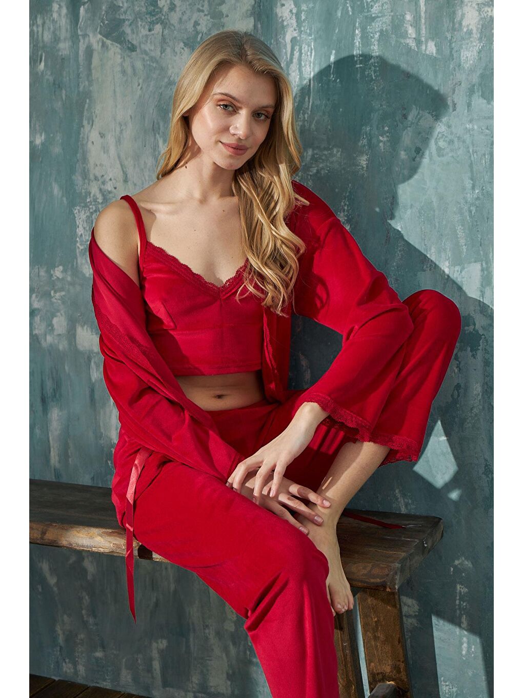 Kırmızı Kadın Kadife Sabahlıklı Altı Uzun 3'lü Pijama Takım | 13401-1-1