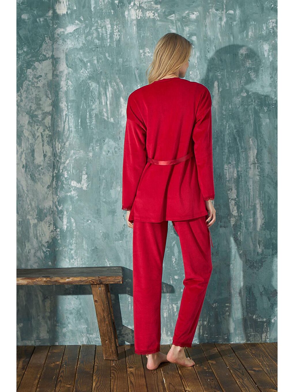 Kırmızı Kadın Kadife Sabahlıklı Altı Uzun 3'lü Pijama Takım | 13401-1-3