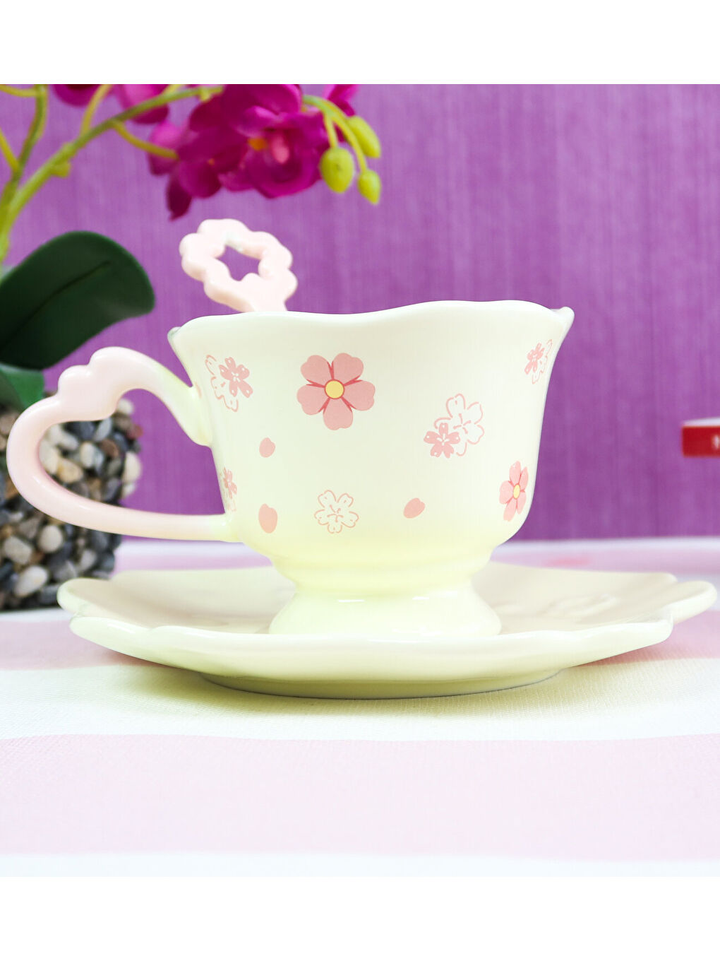 Karışık Dekoratif Renkli Kahve Kupası BM-2328-10