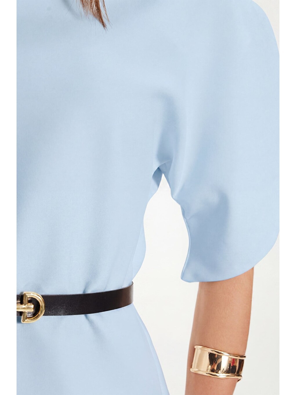 Kadın Slim Fit Dar Kesim Kol Detaylı İnce Kemerli Fermuarlı Mavi Bluz-4