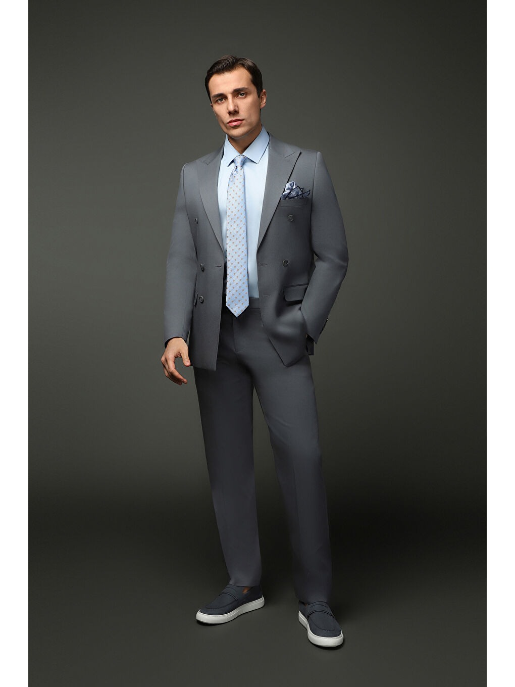 Gri Slim Fit Dar Kesim Pamuklu Lyocell Kruvaze Takım Elbise-1