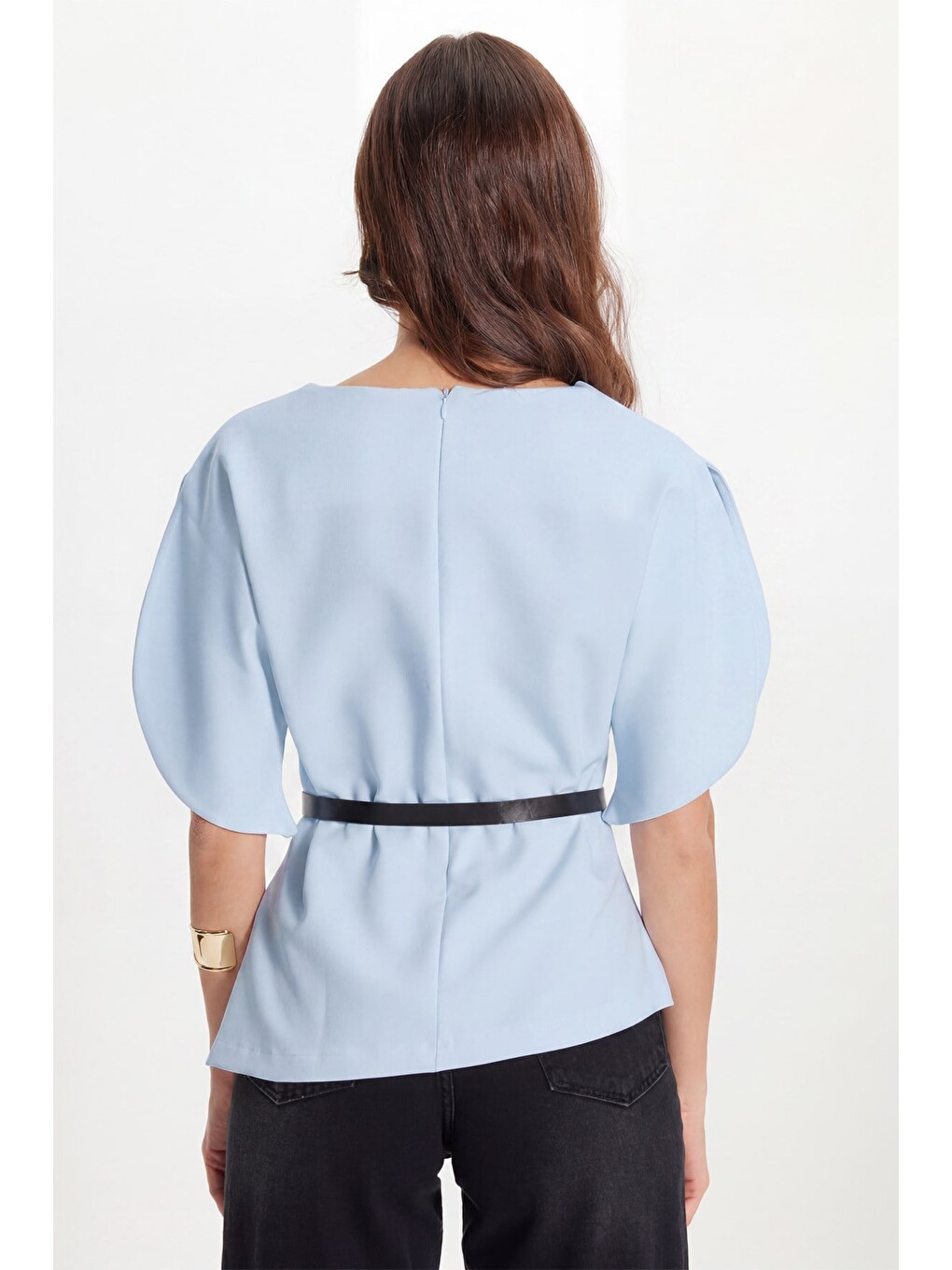 Kadın Slim Fit Dar Kesim Kol Detaylı İnce Kemerli Fermuarlı Mavi Bluz-6