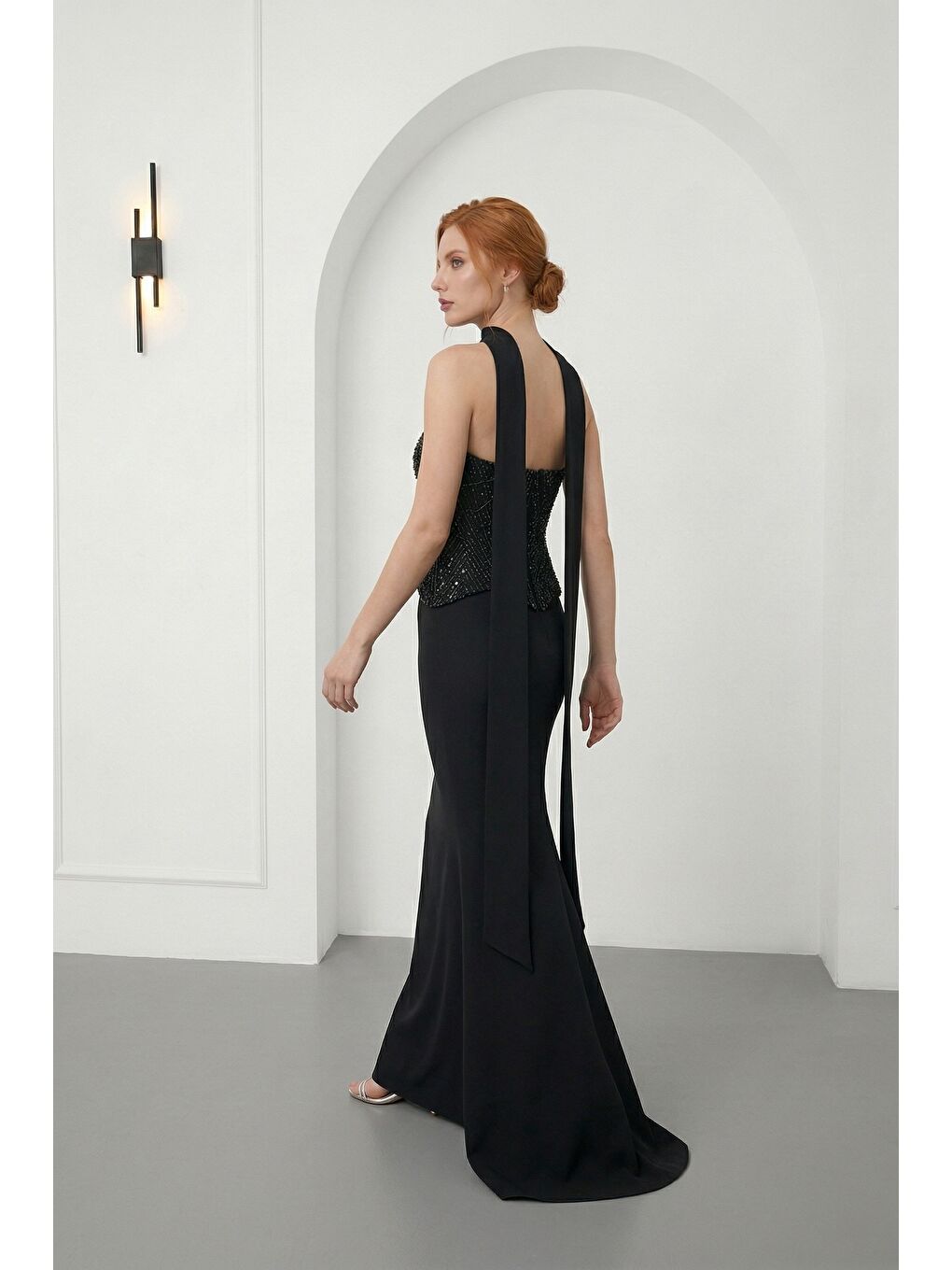 Kadın Siyah Dar Kalıp Straplez Taşlı Uzun Balık Abiye-4