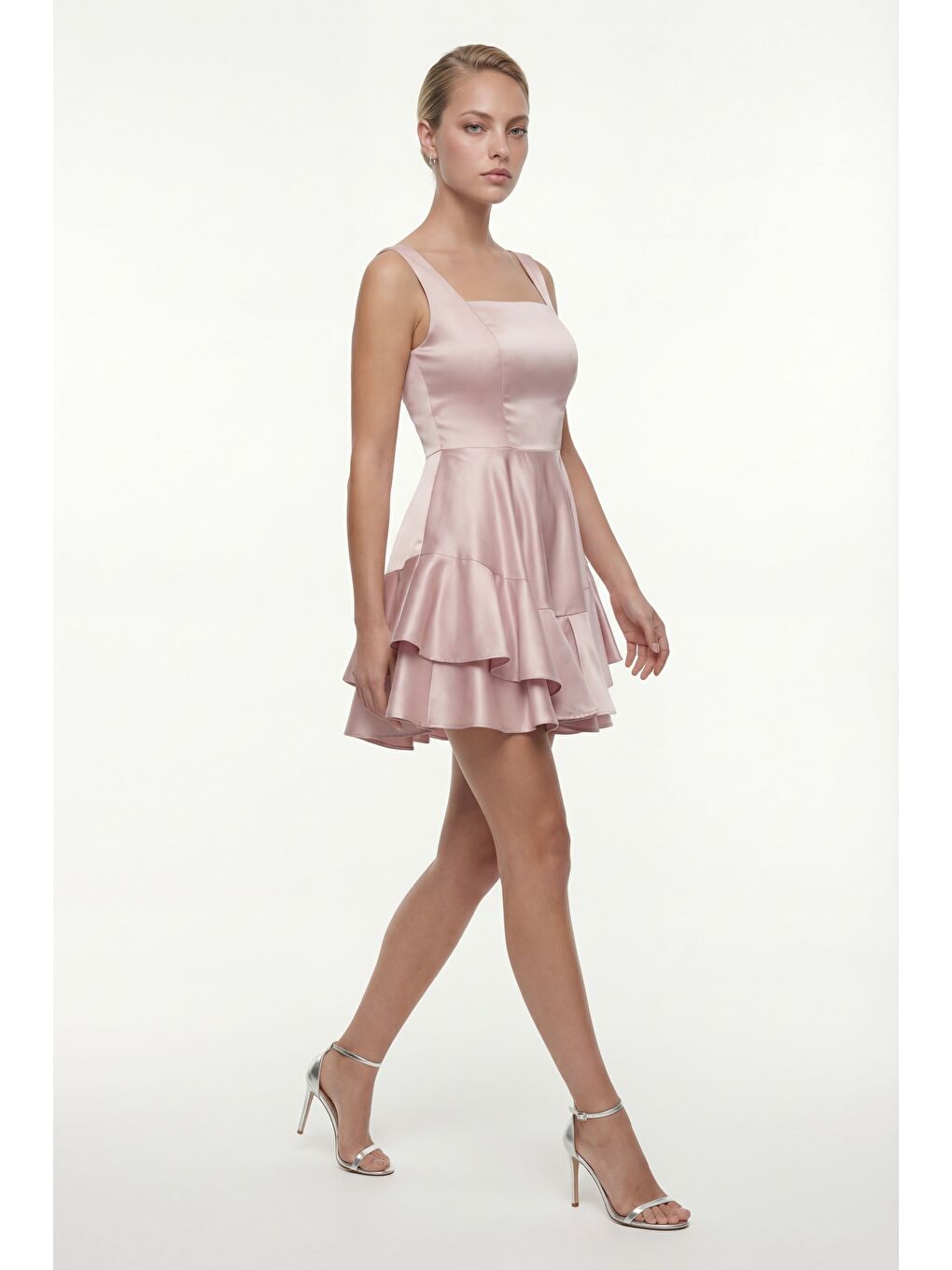 Pembe Kadın Pudra Kare Yaka Fırfırlı Mini Saten Mezuniyet Abiye Elbise-1