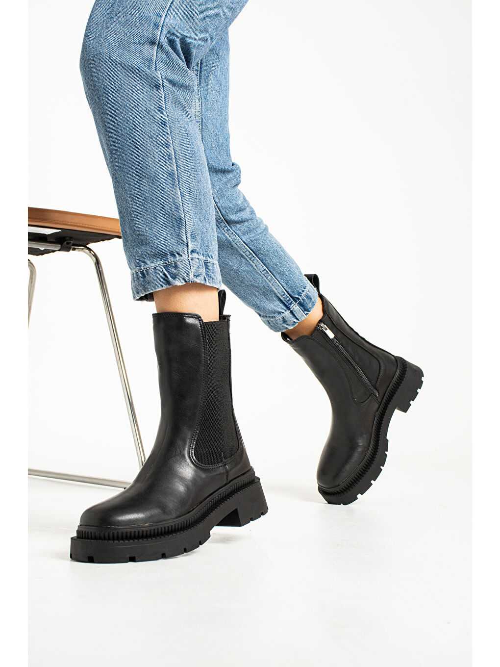 Siyah Kadın Bot