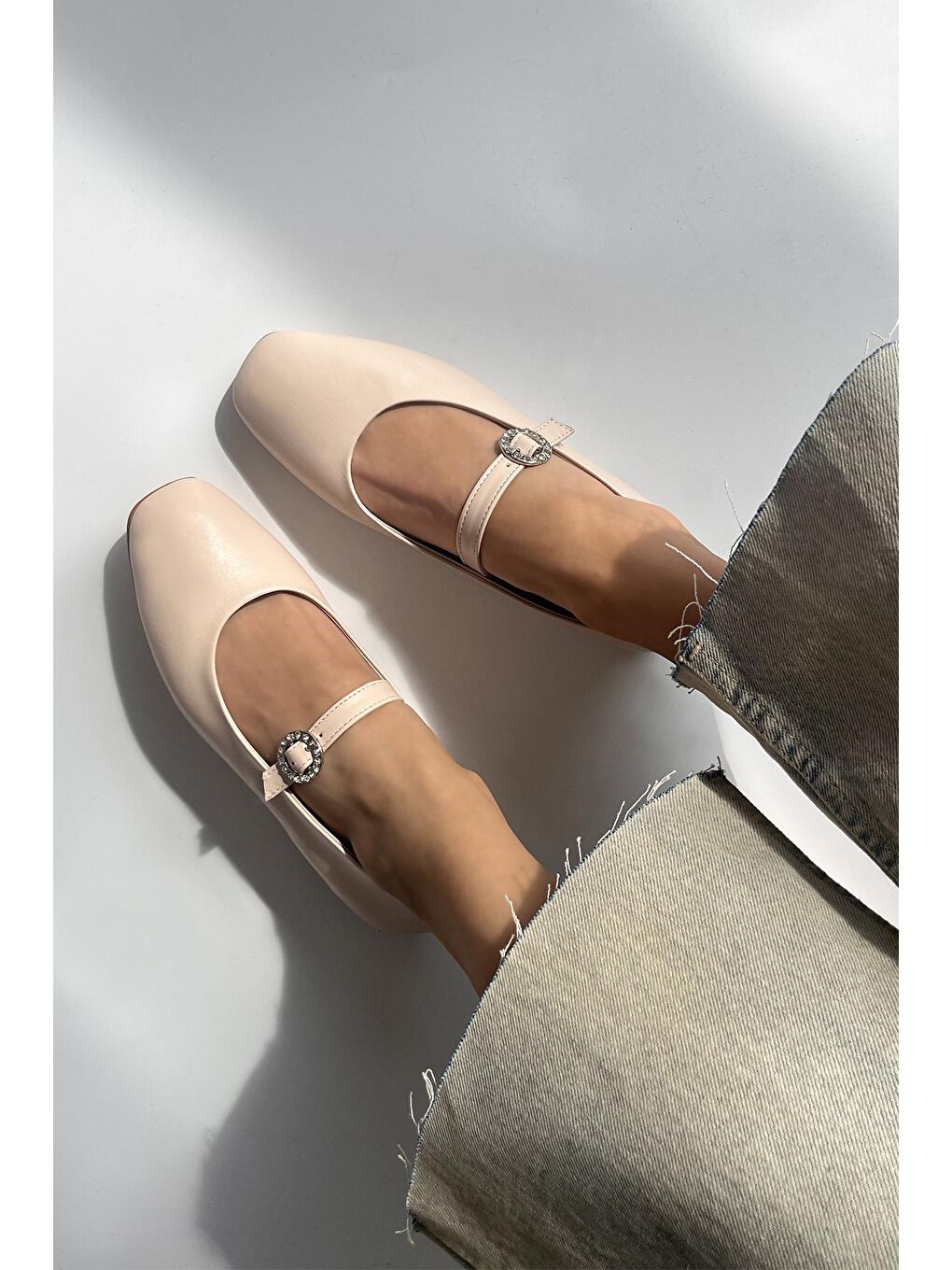 Berny  Kadın  Kemer  Detay  Deri  Babet Bej-1