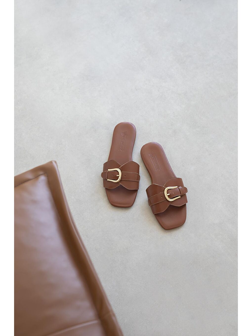 Kahverengi Pablo Kadın Günlük Deri Terlik Taba-1